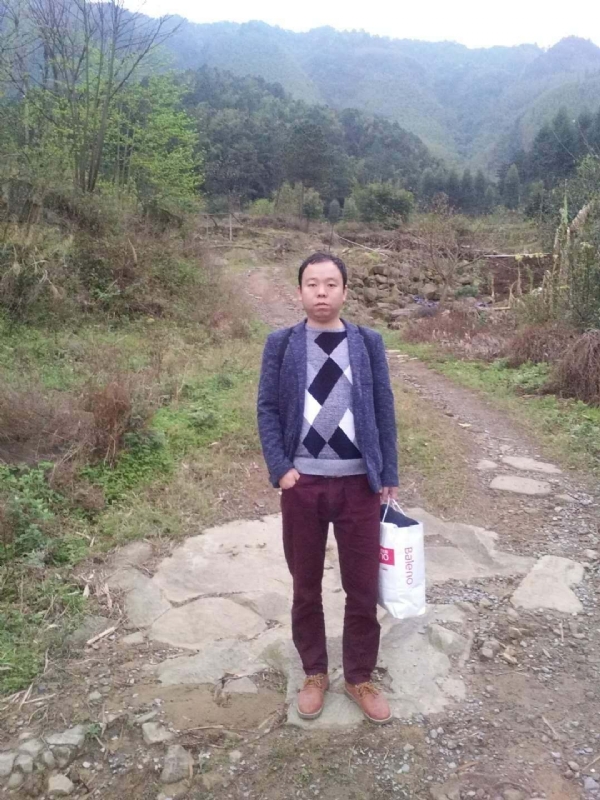 奋斗的第一张照片--三明相亲服务中心