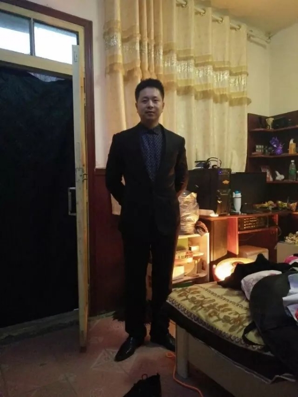 亮亮的第一张照片--三明相亲服务中心