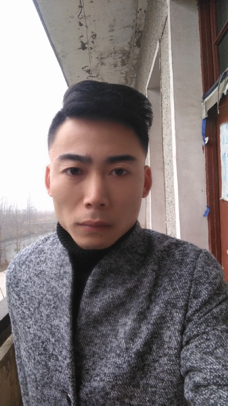 谁伴我闯荡的第一张照片--三明相亲服务中心