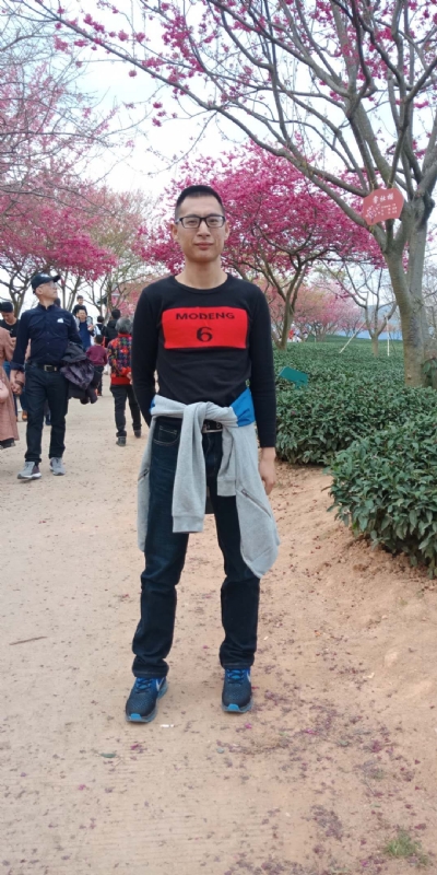 小梁的第一张照片--三明相亲服务中心