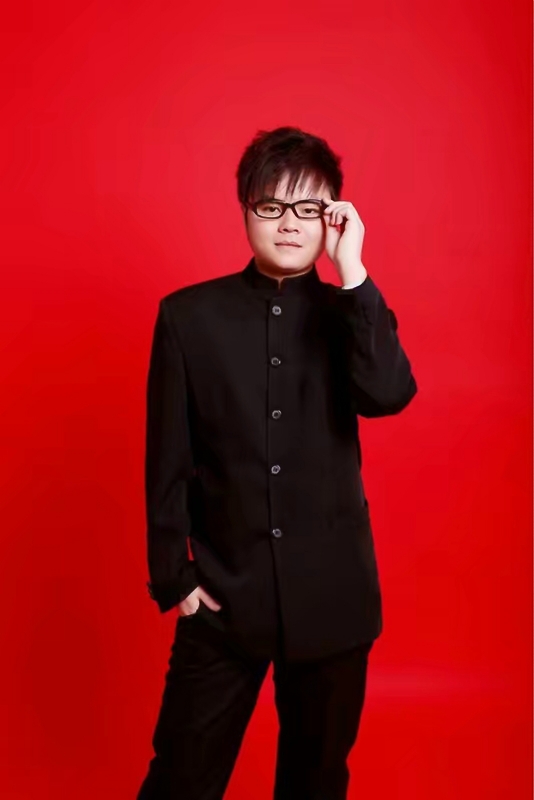站在远处看童年的第一张照片--三明相亲服务中心