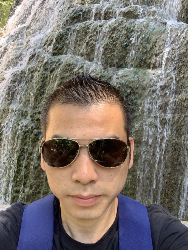 高兴的第二张照片--三明相亲服务中心