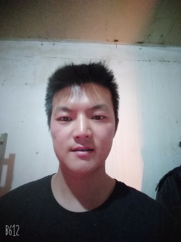 风轻云淡的第一张照片--三明相亲服务中心