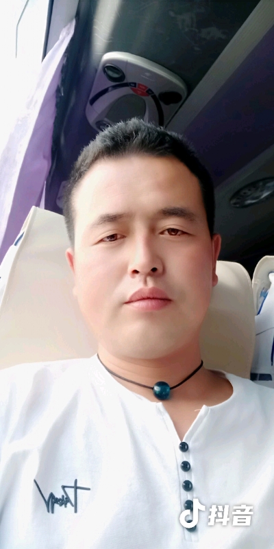 瞬间被爱上的第一张照片--三明相亲服务中心