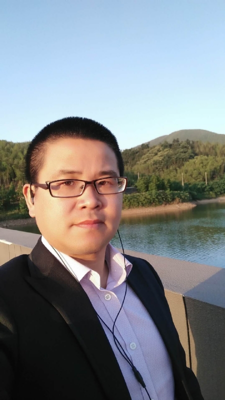 顾律师的第三张照片--三明相亲服务中心