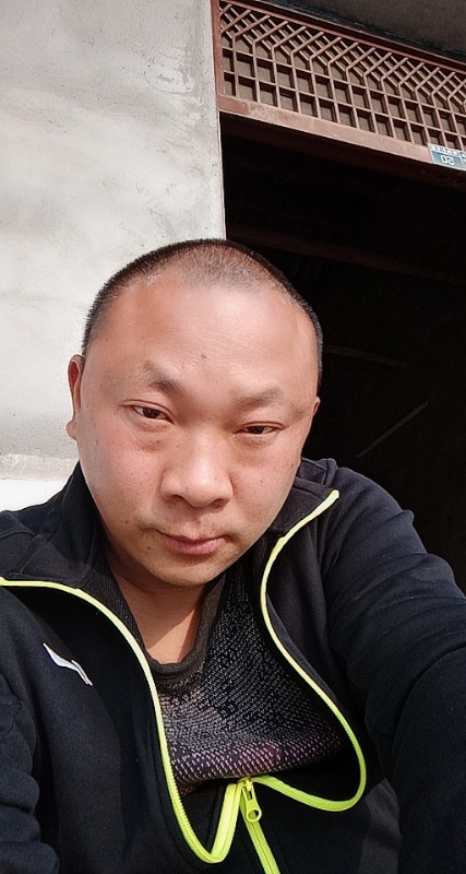马克的第一张照片--三明相亲服务中心