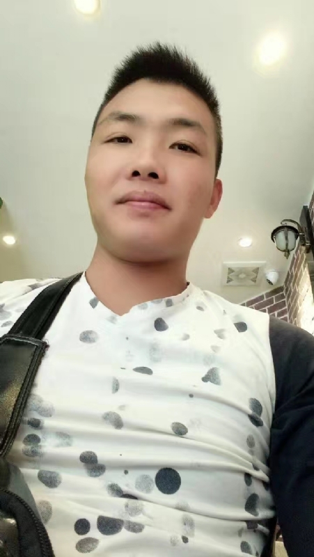 吃生蚝的小乖乖的第一张照片--三明相亲服务中心