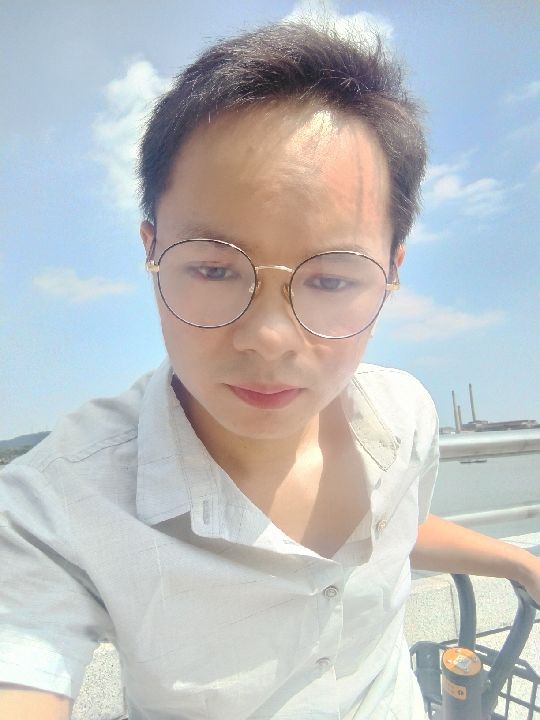 楠呐的第三张照片--三明相亲服务中心