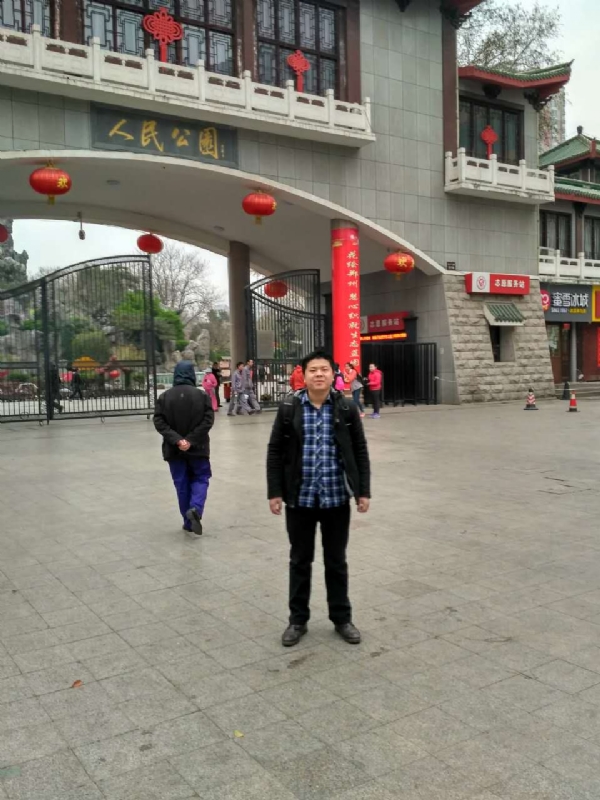 在奋斗的第一张照片--三明相亲服务中心