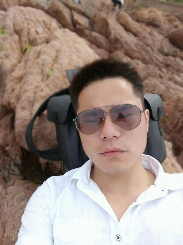 易听的第二张照片--三明相亲服务中心