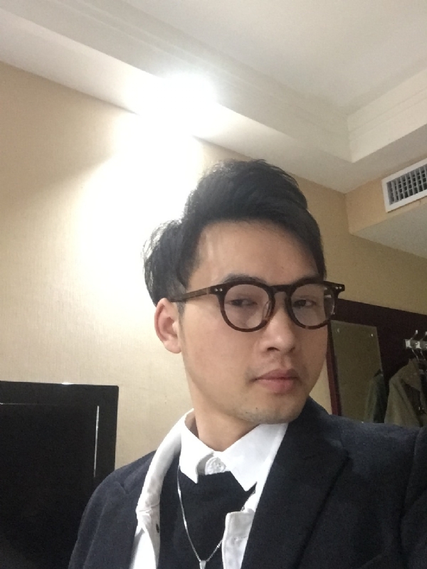 曾亮的第一张照片--三明相亲服务中心