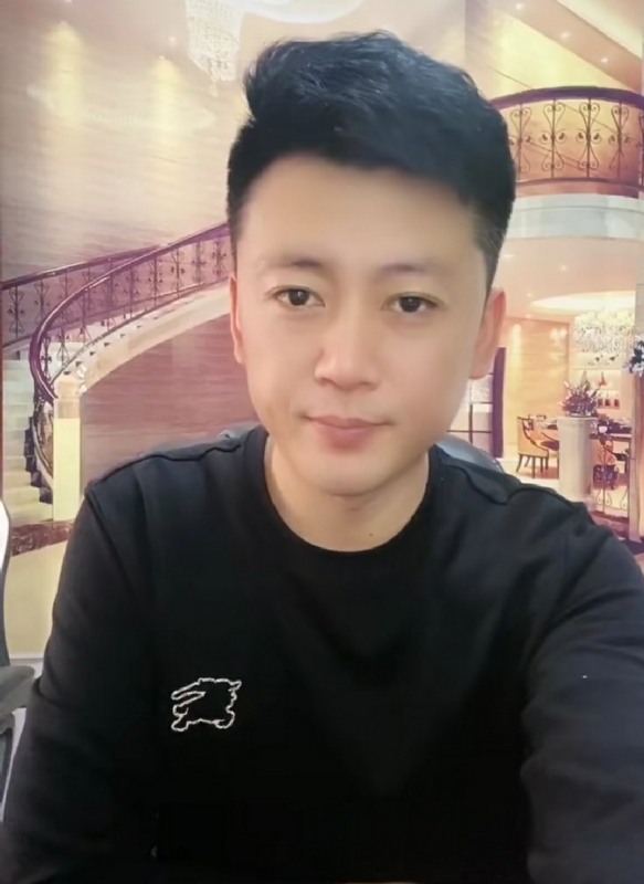 屋顶拾荒人的第三张照片--三明相亲服务中心