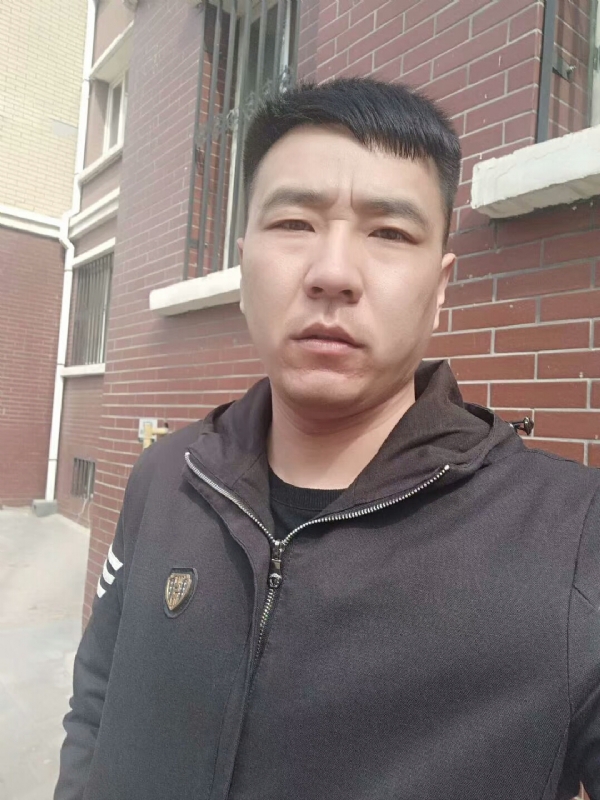 谁伴我闯荡的第一张照片--三明相亲服务中心