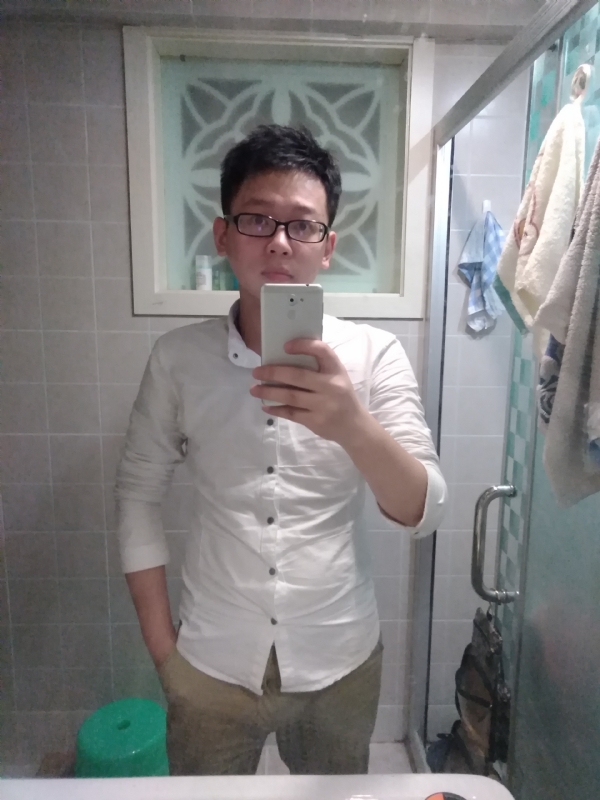 花谢魂伤的第二张照片--三明相亲服务中心