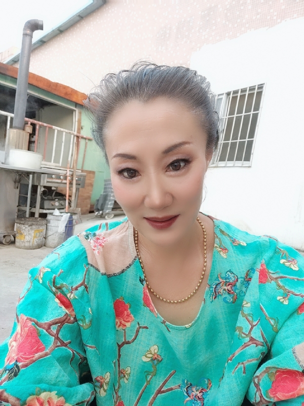 燕子的第三张照片--三明相亲服务中心