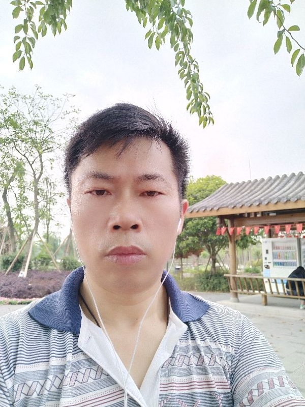 一个人的孤单的第一张照片--三明相亲服务中心