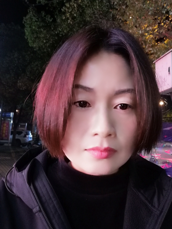 风中百合的第一张照片--三明相亲服务中心