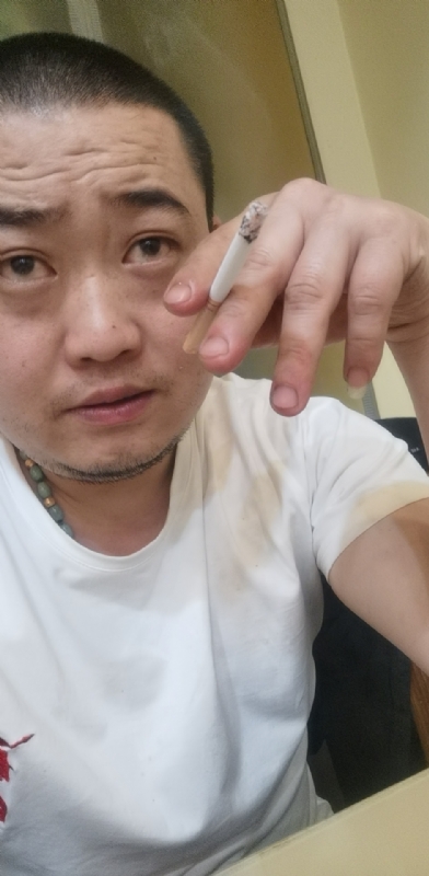 孤独的螃蟹的第一张照片--三明相亲服务中心