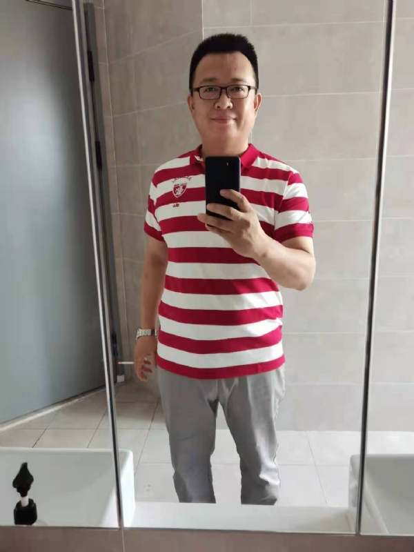 行走的打桩机的第一张照片--三明相亲服务中心