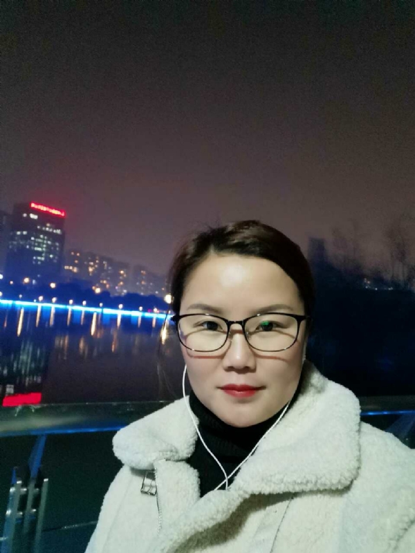 小英的第一张照片--三明相亲服务中心