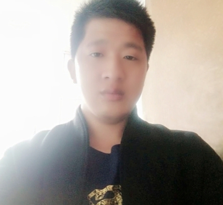 形影不离的第一张照片--三明相亲服务中心