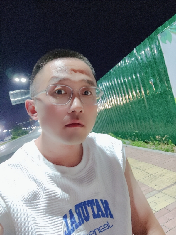 清风烈酒的第一张照片--三明相亲服务中心