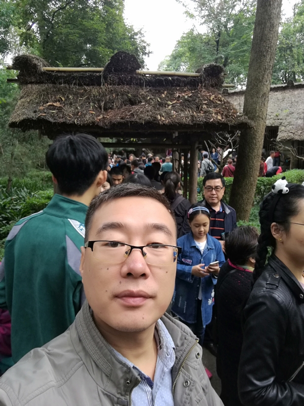 撑起一片天的第一张照片--三明相亲服务中心