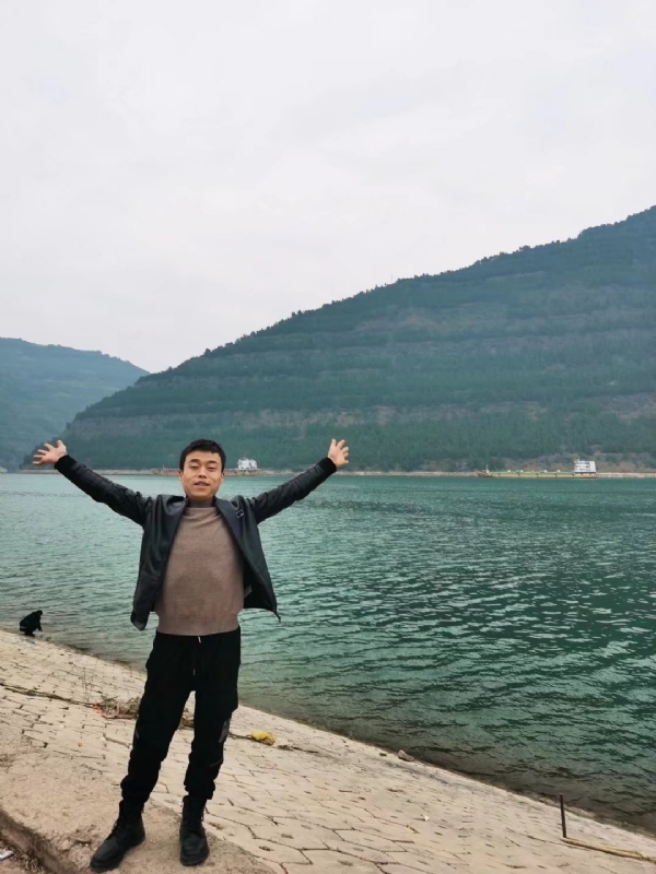 寂寞的风的第一张照片--三明相亲服务中心
