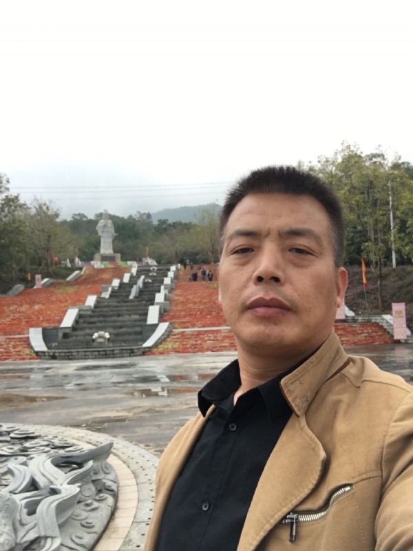 开心的松鼠的第一张照片--三明相亲服务中心