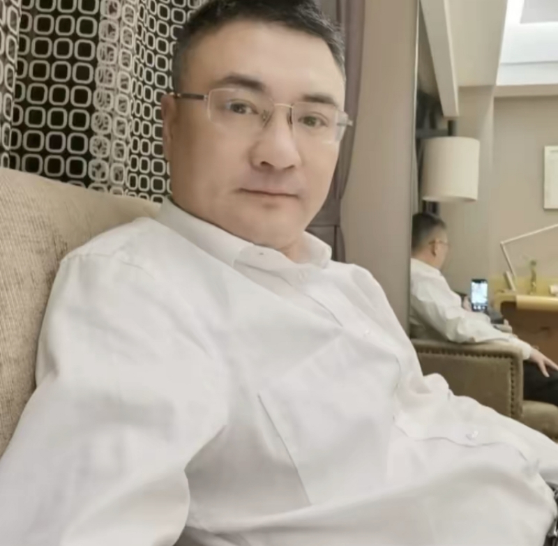 追逐的第二张照片--三明相亲服务中心