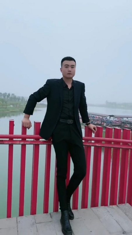 Albert的第一张照片--三明相亲服务中心