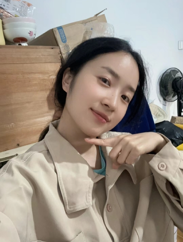多喝热水的第二张照片--三明相亲服务中心