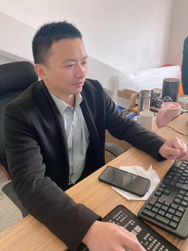 落叶知秋的第一张照片--三明相亲服务中心