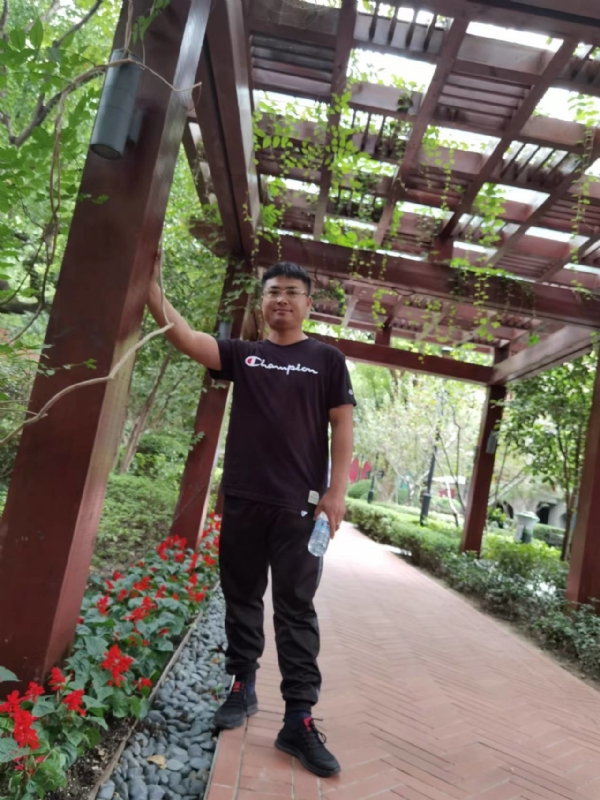 会飞的鱼的第一张照片--三明相亲服务中心