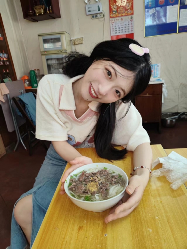 甜果的第二张照片--三明相亲服务中心