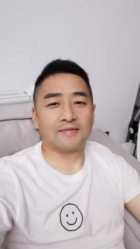 向阳而生的第一张照片--三明相亲服务中心