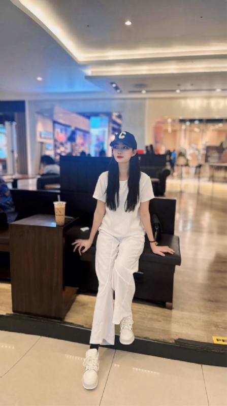 卖火柴的小女孩的第一张照片--三明相亲服务中心