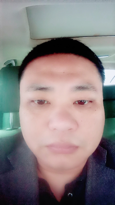 向日葵的第一张照片--三明相亲服务中心