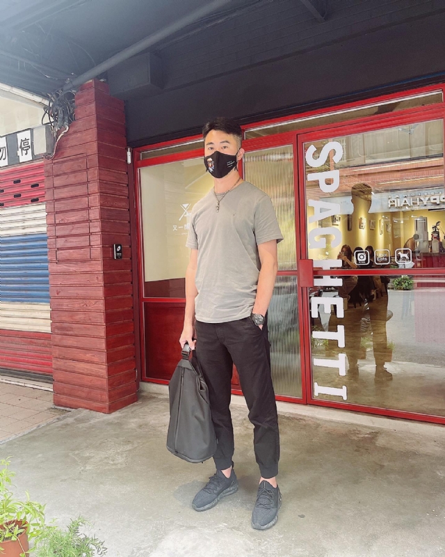 酒商安迪的第一张照片--三明相亲服务中心