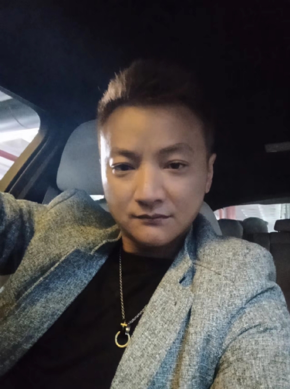 夜、有雨敲窗的第三张照片--三明相亲服务中心