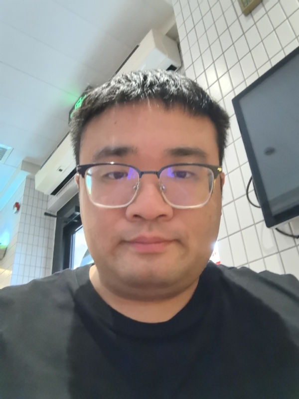 君临天下的第三张照片--三明相亲服务中心