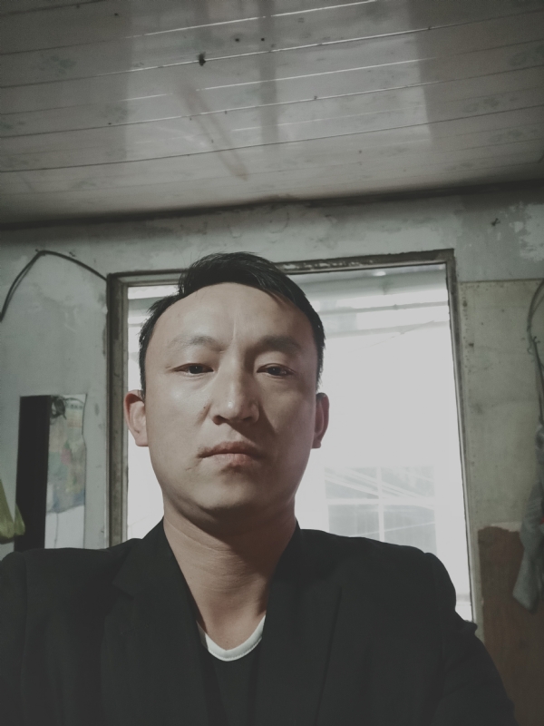 放弃爱你的第一张照片--三明相亲服务中心