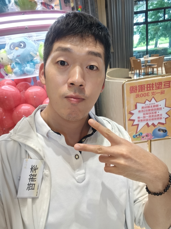 銪哲的第一张照片--三明相亲服务中心