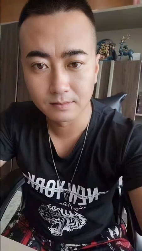 Luck耀的第一张照片--三明相亲服务中心