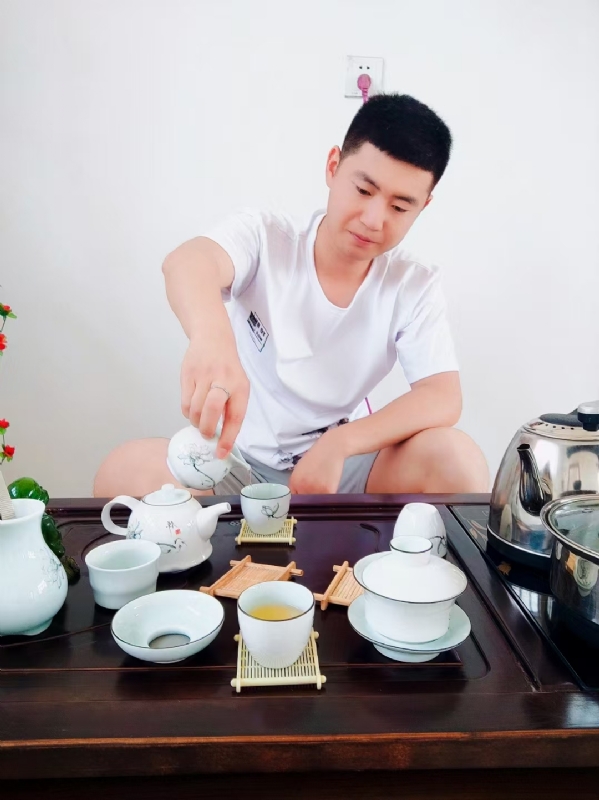 日月的第二张照片--三明相亲服务中心